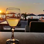 Aparthotel Nefeli 3*