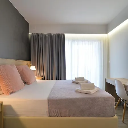 Nefeli 3* ليبتوكاريا