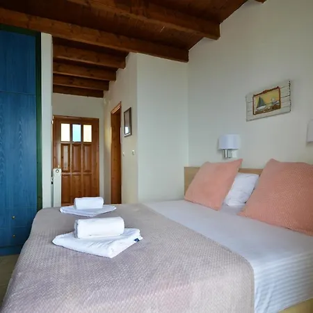 Aparthotel Nefeli
