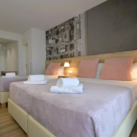 Aparthotel Nefeli