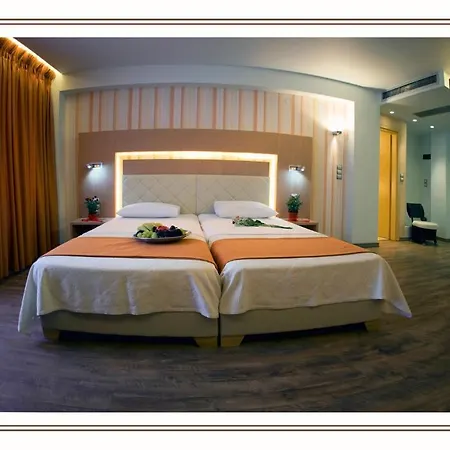 Nefeli Aparthotel