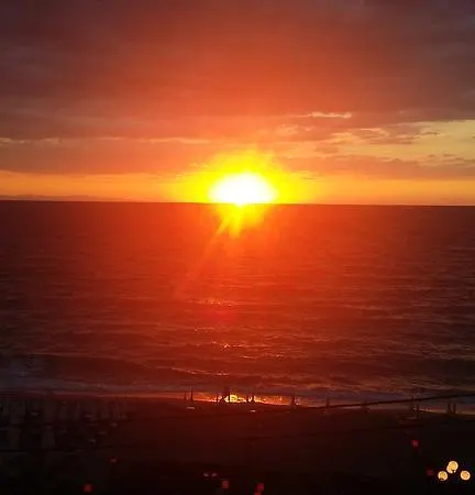 Nefeli 3* ليبتوكاريا